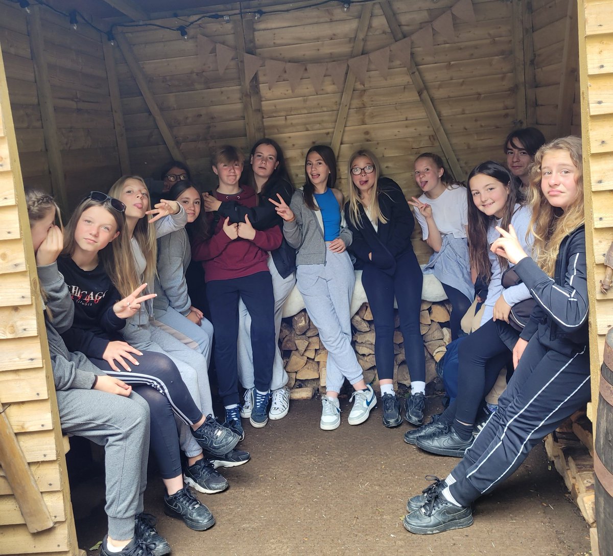 KerryAEgan's tweet photo. Fantastic start to the Yr7 Residential @mendipoutdoor lovely day making memories @WorleCSA @MissCWilliams1 @RPUffendell @PrincipalWCSA https://t.co/ctTwrk8gAV