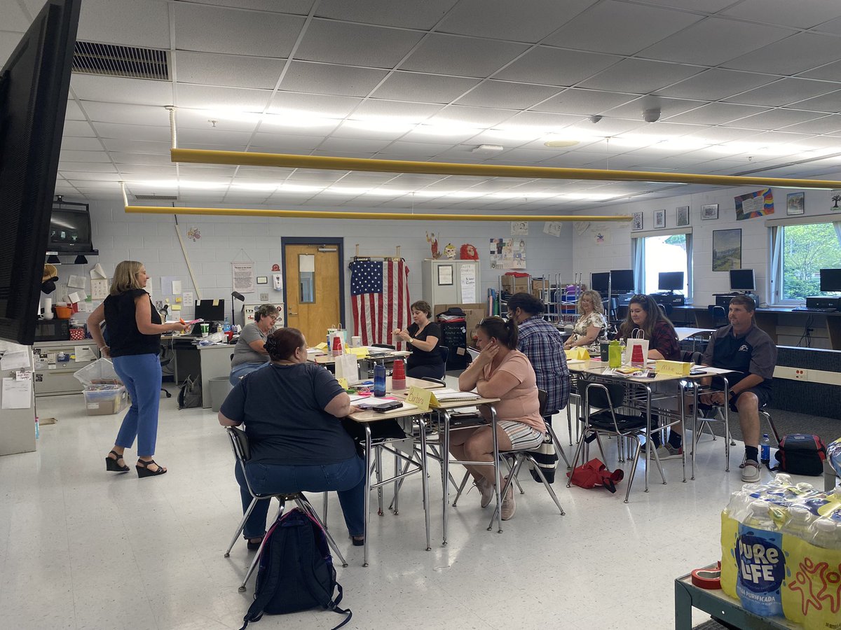 kcs512math's tweet image. KCS Teachers spending a week of their summer break collaborating, learning different strategies and critical thinking skills to take back to their classrooms (Carnegie Learning Academies)  #kcslearning2020 #carnegielearning