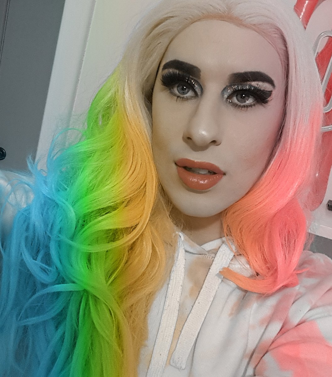 ManicOceanic's tweet photo. 🏳️‍🌈 HAPPY PRIDE MONTH 🏳️‍🌈
Always remember to love yourself, be proud and never stop fighting for what you believe in!
🏳️‍🌈 Love From Manic 🏳️‍🌈 https://t.co/gNfLq29Ou9