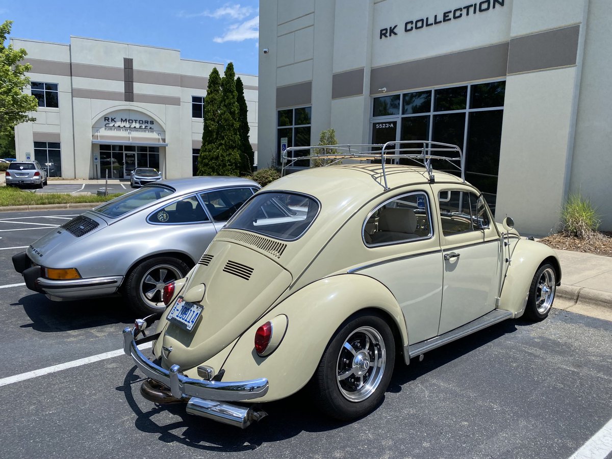 kauffmanrob's tweet photo. Must be Montag #GermanCarDay @RKMotors @Hagerty #driveEm https://t.co/3sEQZTPX9H
