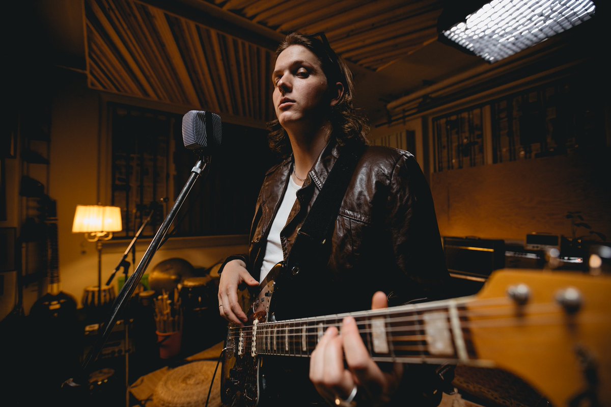 boyinspace's tweet image. it's been a minute since i released some new music. how does friday sound?