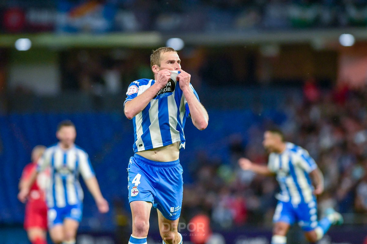 RCDeportivo's tweet image. EN 1ª, 2ª OU 3ª: O NOSO C4PIT4N, SEMPRE 🔥 #ONFIRECODÉPOR 💙