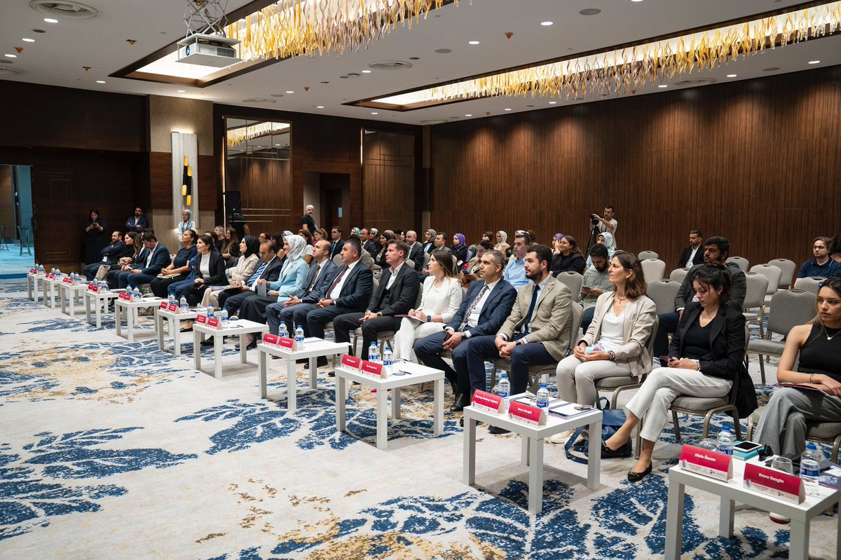 inovasyonkadin's tweet photo. Fikirler, projeler, sunumlar ve gelecek planları…😊

#İnovasyondaKadın2022 kapsamında hayal eden, çalışan ve projelerini hayata geçiren kadın girişimcilerin projelerini yatırımcılara sunduğu #demoday programımızı tamamladık. https://t.co/ibbU7t338G