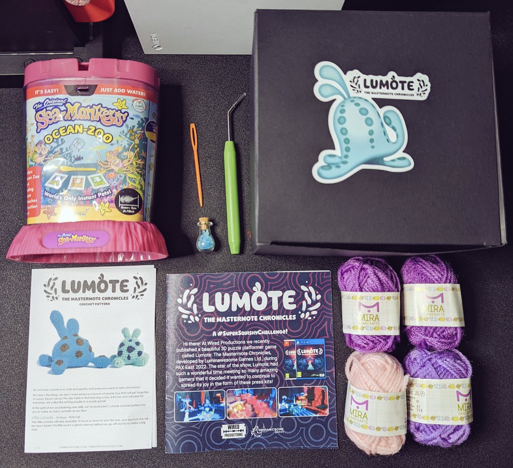 Check out this awesome #Lumote gift package I got from the very kind <a href="/WiredP/">Wired Productions</a> 

Looks like I've now got to learn how to crochet!

Do you have any beginners tips for me ??? 🤣