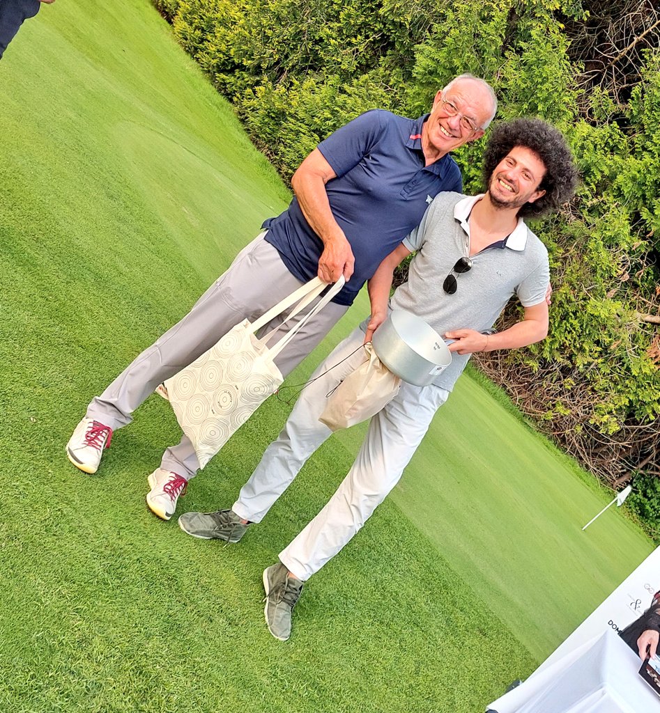 Marco_K18's tweet photo. #ChefinGreen @Golf dei Laghi
Premiazione giocatori e #chef
Amici, Coppie e chef
#cibo #food #cucina
@GGusto https://t.co/eLytHYsmiZ