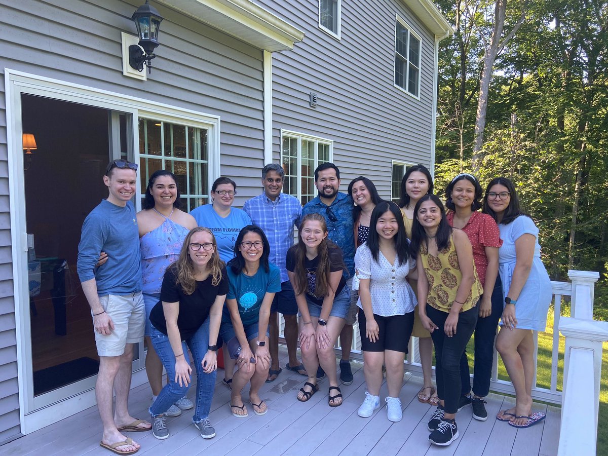 MuzumdarLab's tweet image. Fantastic to have the lab over to celebrate the end of the academic year and the new, soon to join, and departing lab members that make scientific advances happen. Feel privileged to work with such an amazing group! @YaleCancer @YaleGenetics @YaleWestCampus