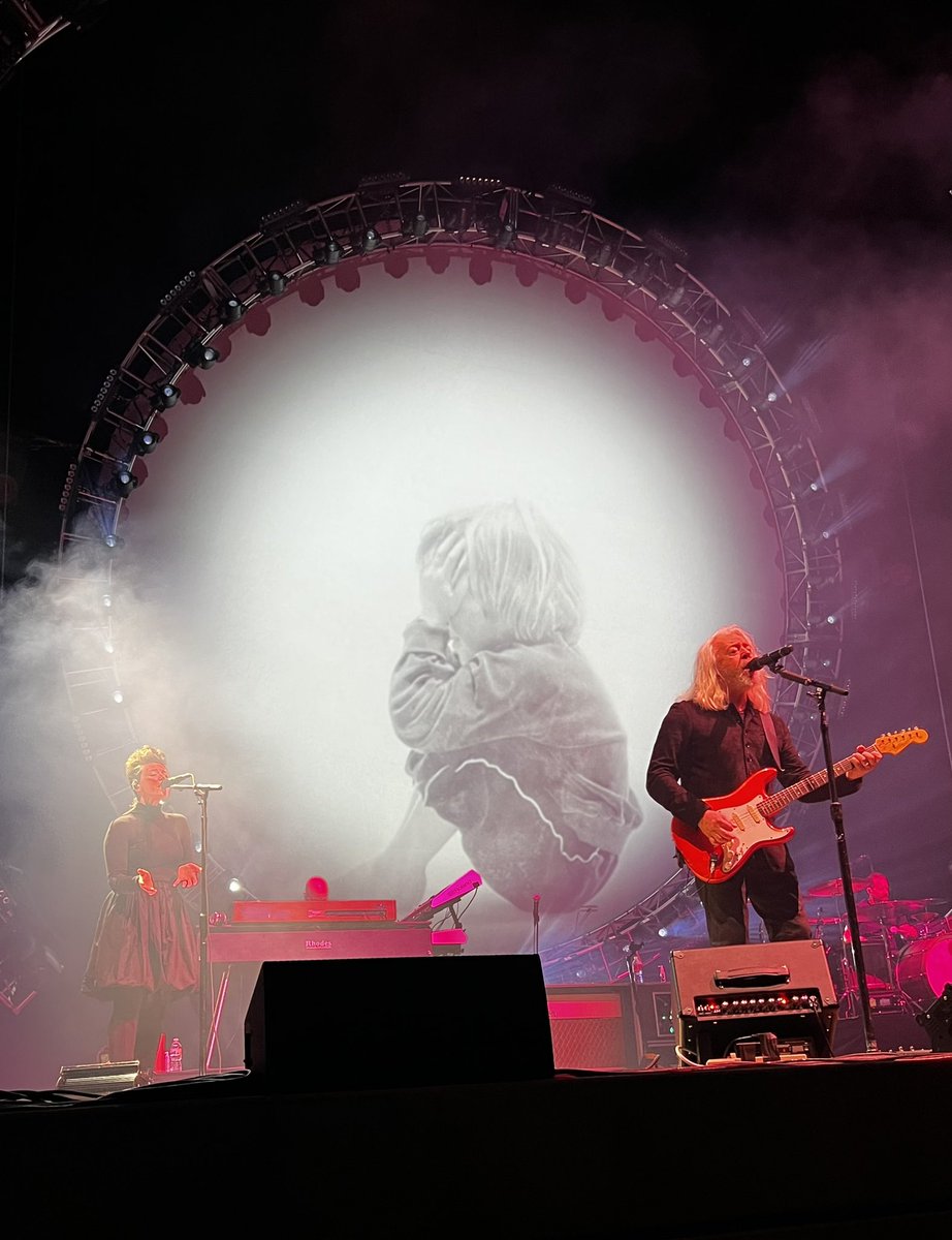 TamaraLHanson's tweet photo. Had a remarkable time in So Cal! Special thx to those who looked out for me being on my own ๐ฅฐ Back to Nash for 2 days before heading to Tampa. #tearsForFears #followthatband #tff22 @tearsforfears https://t.co/OgoOqOy0tN