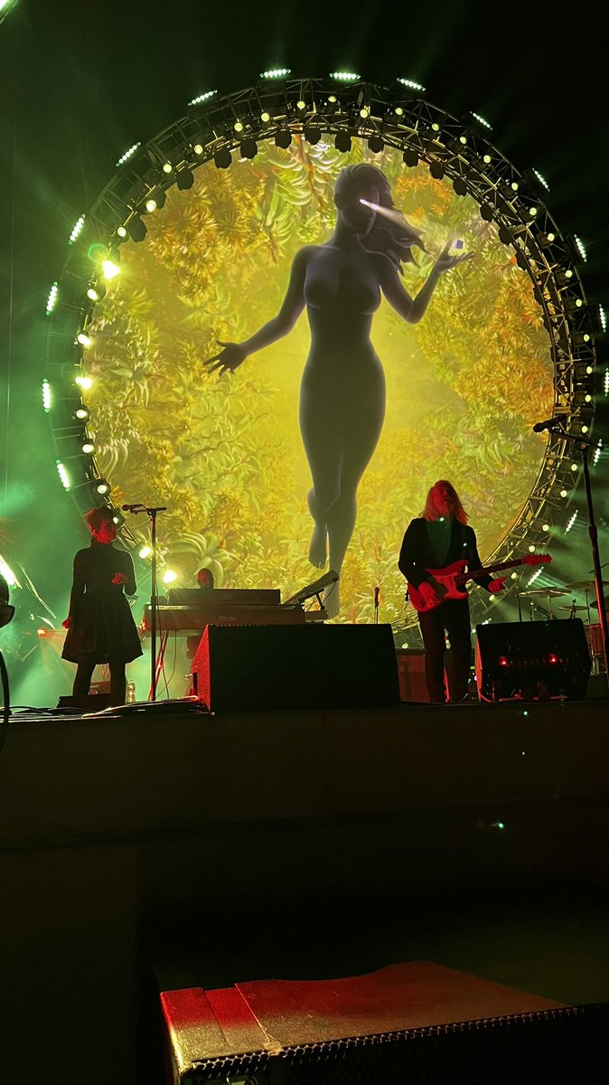 TamaraLHanson's tweet photo. Had a remarkable time in So Cal! Special thx to those who looked out for me being on my own ๐ฅฐ Back to Nash for 2 days before heading to Tampa. #tearsForFears #followthatband #tff22 @tearsforfears https://t.co/OgoOqOy0tN