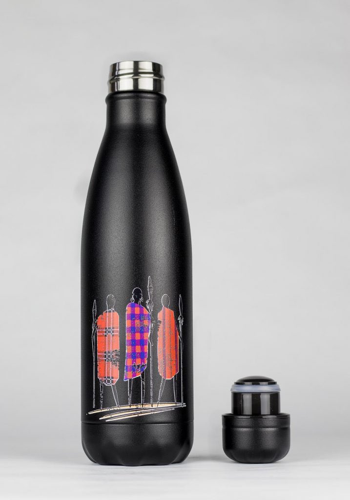 rainbottles's tweet photo. The Moran an exquisite limited collection highlighting The maasai people. Rain bottles have a vacuum insulation that keep drinks cold for 24 hours &amp; hot for 12 hours. DM to order! https://t.co/g1JljgZel1