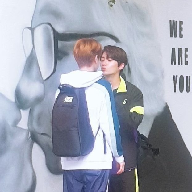 강아지만 보면 입술 내미는 이제현