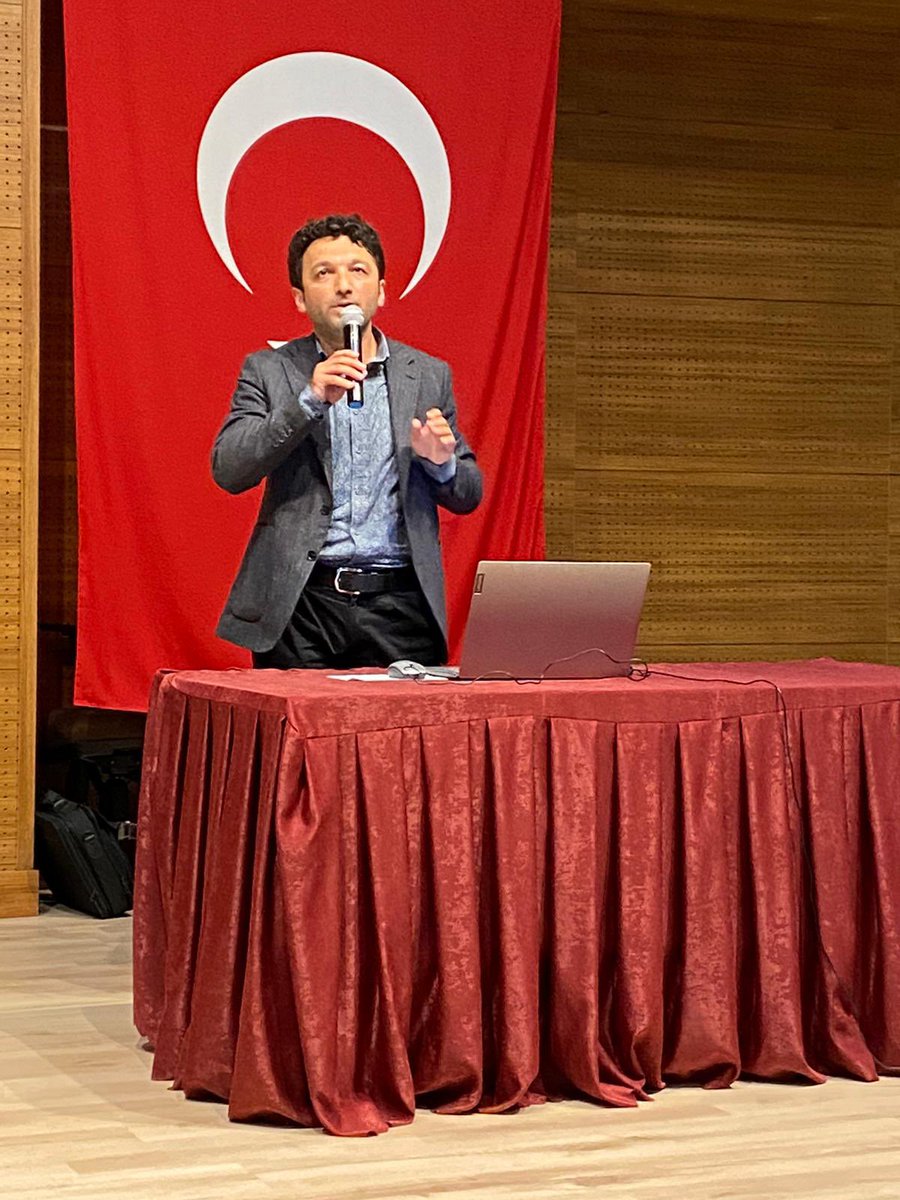 HBVALOGRENCIPLT's tweet photo. Meslek tanıtma kulübümüzün bugünkü konuğu Anadolu Üniversitesi işletme mezunu Serbest Muhasebeci ve Mali Müşavir Sayın Lami Salman dı kendisine katkılarından dolayı teşekkür ederiz.
@kdenizv 
@KucukcekmeceMeb
@muratgozudok1 https://t.co/5aYLryOrkl