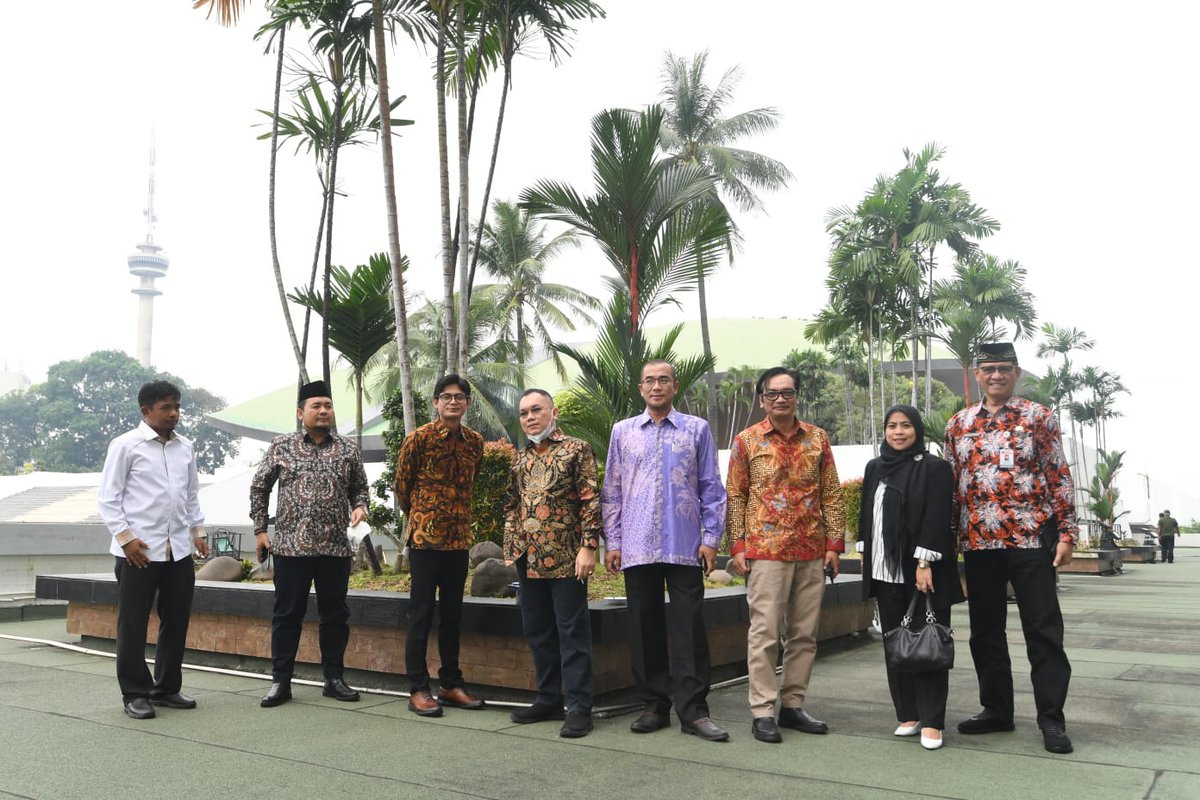 Ekawima's tweet photo. Semoga Allah SWT memudahkan segala urusan ... Aamiin 🤲🤲🤲 https://t.co/7DhPE2DdIF