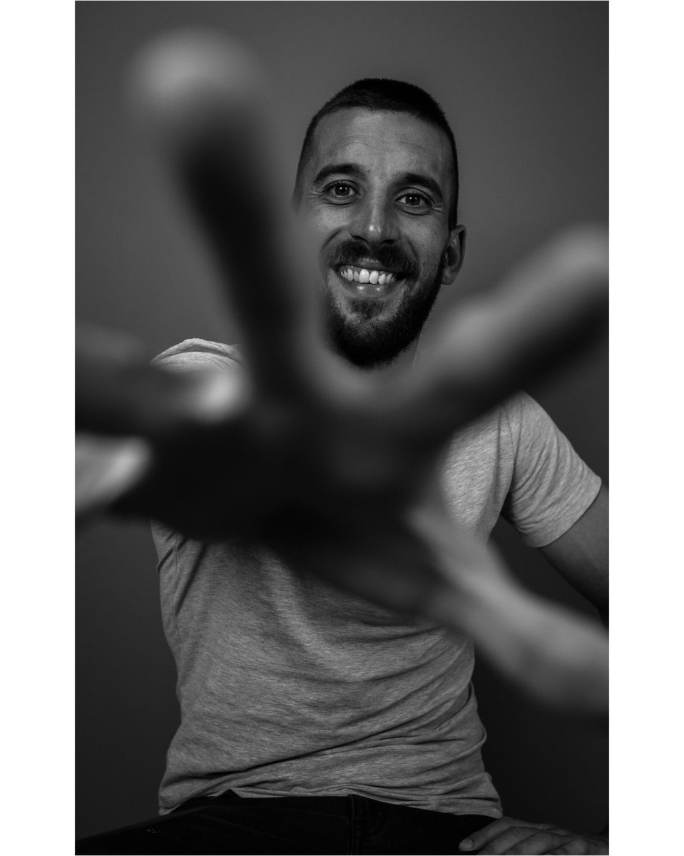 Pecho a las balas ⚔️🛡

“Si estoy aquí es porque me quedo” 

🖊@santieche22 

📸: <a href="/PeredoAmpuero/">Daniel Augusto Peredo Ampuero</a> 

#wilstermann #rojoaviador #rojodemivida