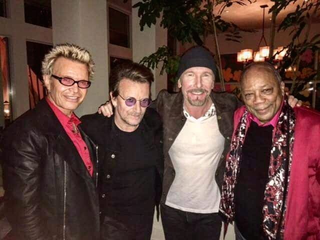 u2peru's tweet image. Bono, The Edge, junto a Billy Idol y Quincy Jones, mayo de 2017. Precisamente hoy se anunció la visita de Idol en nuestro país para el 4 de setiembre!!!

#U2 #U2TheJoshuaTreeTour2017 #U2TheJoshuaTree2017 #BillyIdol #Bono #TheEdge