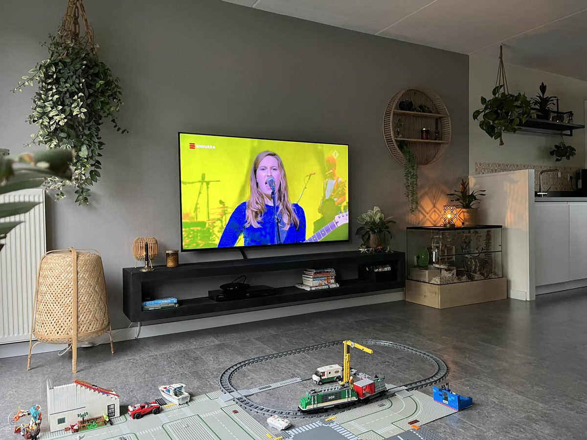 Lekker rocken 🎸 <a href="/khalidensophie/">khalidensophie</a> <a href="/hetiseenjeanne/">Jeanne Rouwendaal</a> #wies