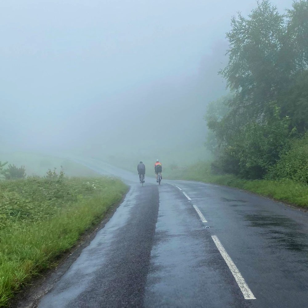 VelosportCC's tweet photo. Jubilee Sunday ride adventures into the Surrey hills and down to Brighton and back again. Good work chaps! https://t.co/Zod0HmHJhD