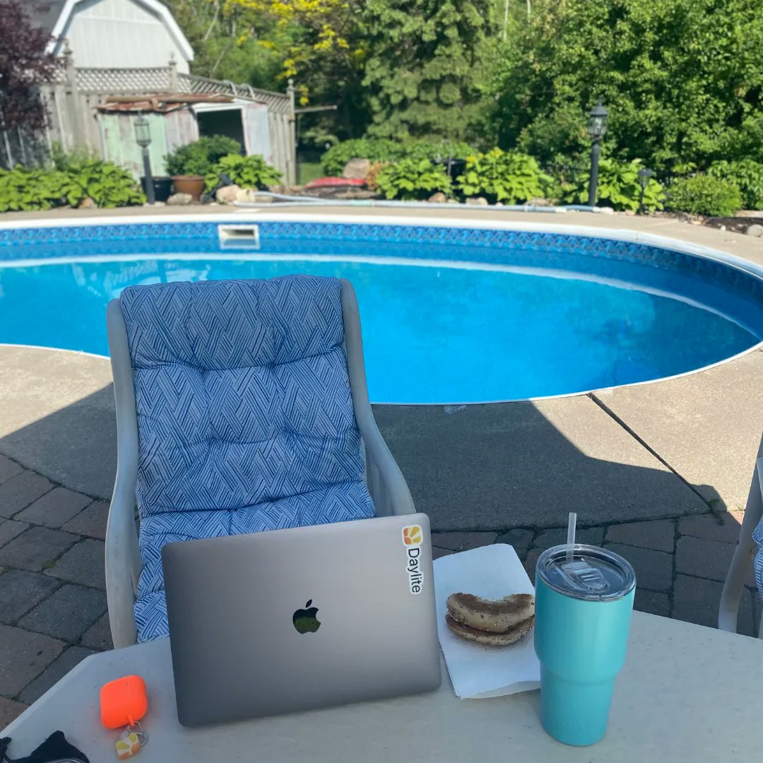 If you could work from anywhere, where would it be? Megan, our Operations Manager, decided to work by the pool and enjoy the #summervibes. That’s one of the things we love about working at Marketcircle.
#companyculture #workingremote #worklifestyle #remotelife #deskofthemonth