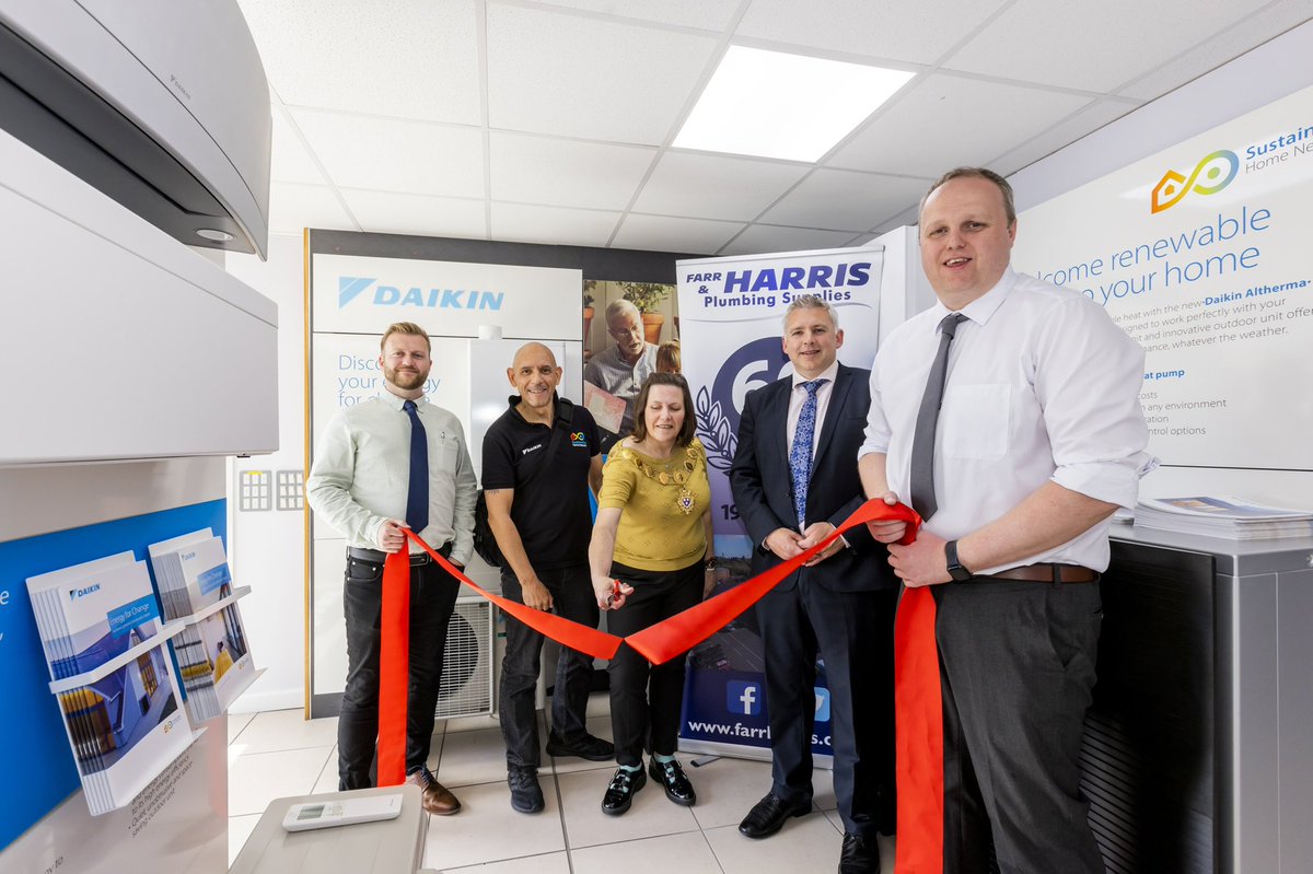 It was a pleasure to be invited to the official launch of the new Daikin Sustainable Home Centre at <a href="/FarrandHarris/">Farr & Harris</a> #Shrewsbury I wish them every success in their renewable energy efforts in the region #heatpump #heating #Shropshire #Daikin