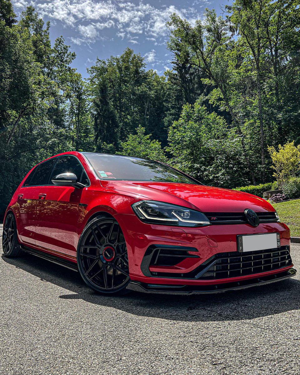 Golf R