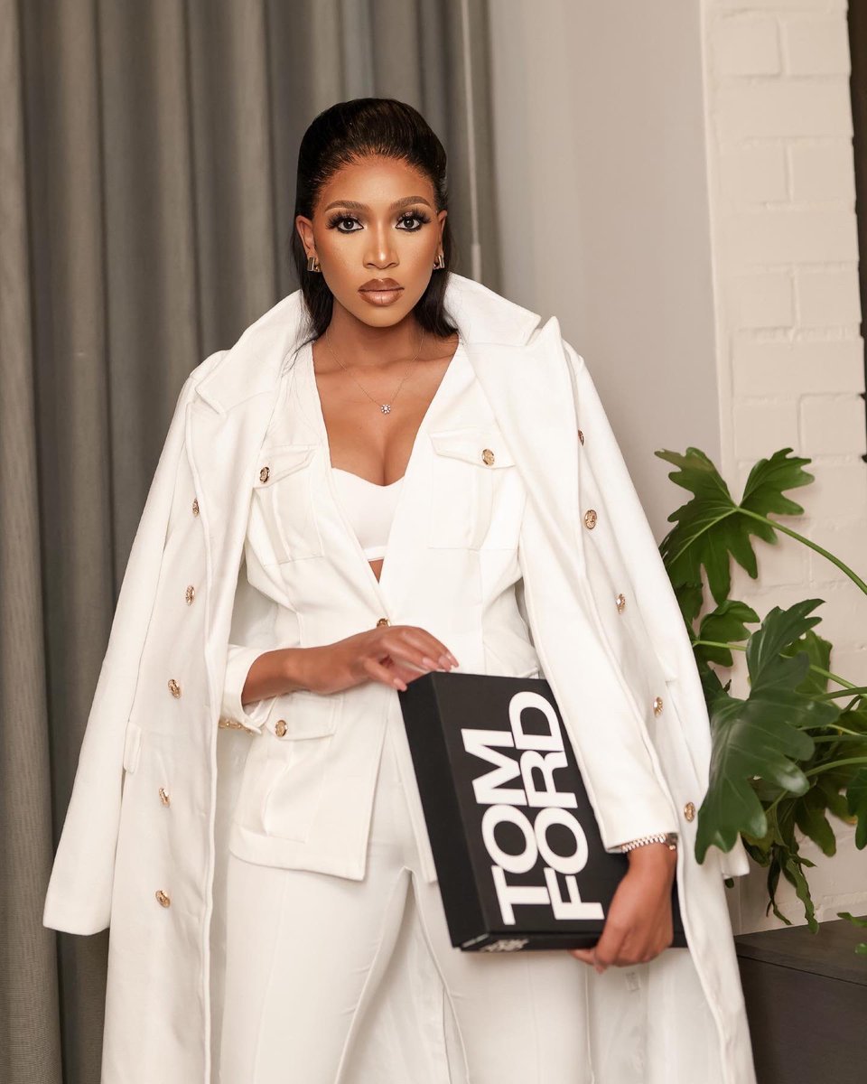 Effortless <a href="/bluembombo/">Blue Mbombo</a> 
📸<a href="/emp_cyclone/">EMP CYCLONE STUDIOS</a> #emp_cyclone