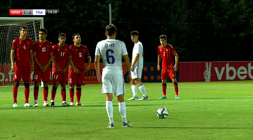 foet247europa's tweet photo. Bend it like Le Fée #ARMFRA https://t.co/dQpMXhgI57