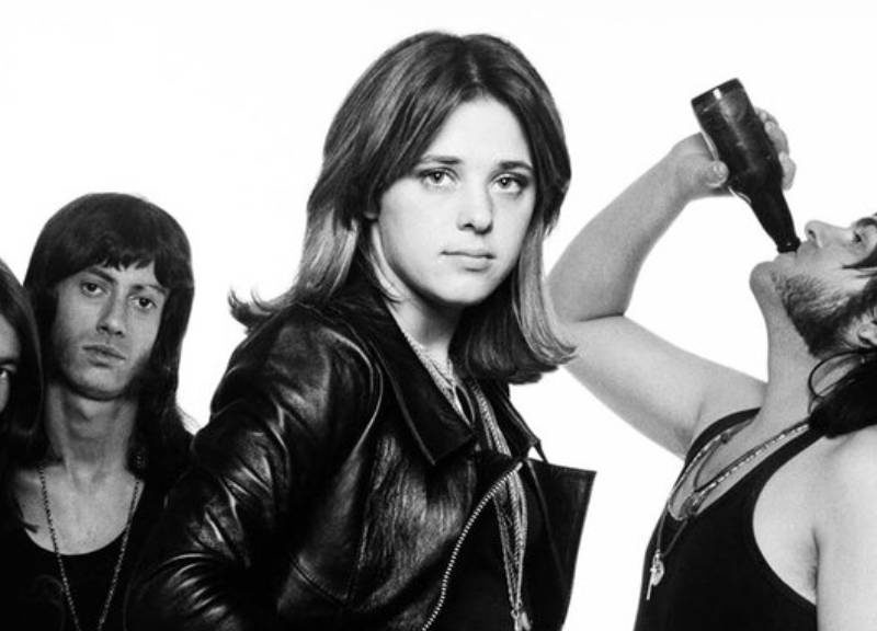 radiotopo's tweet photo. el rocktubernio: crash (02/06/22). -  
Programa en el que hemos contado con la siempre inestimable colaboración de la gran Alex Irongirl, que nos acompañó nuevamente en la Madriguera de Radio Topo, trayéndose al programa una buena cantidad de temas de bandas del Estado de reci... https://t.co/GFXxXmbaDe