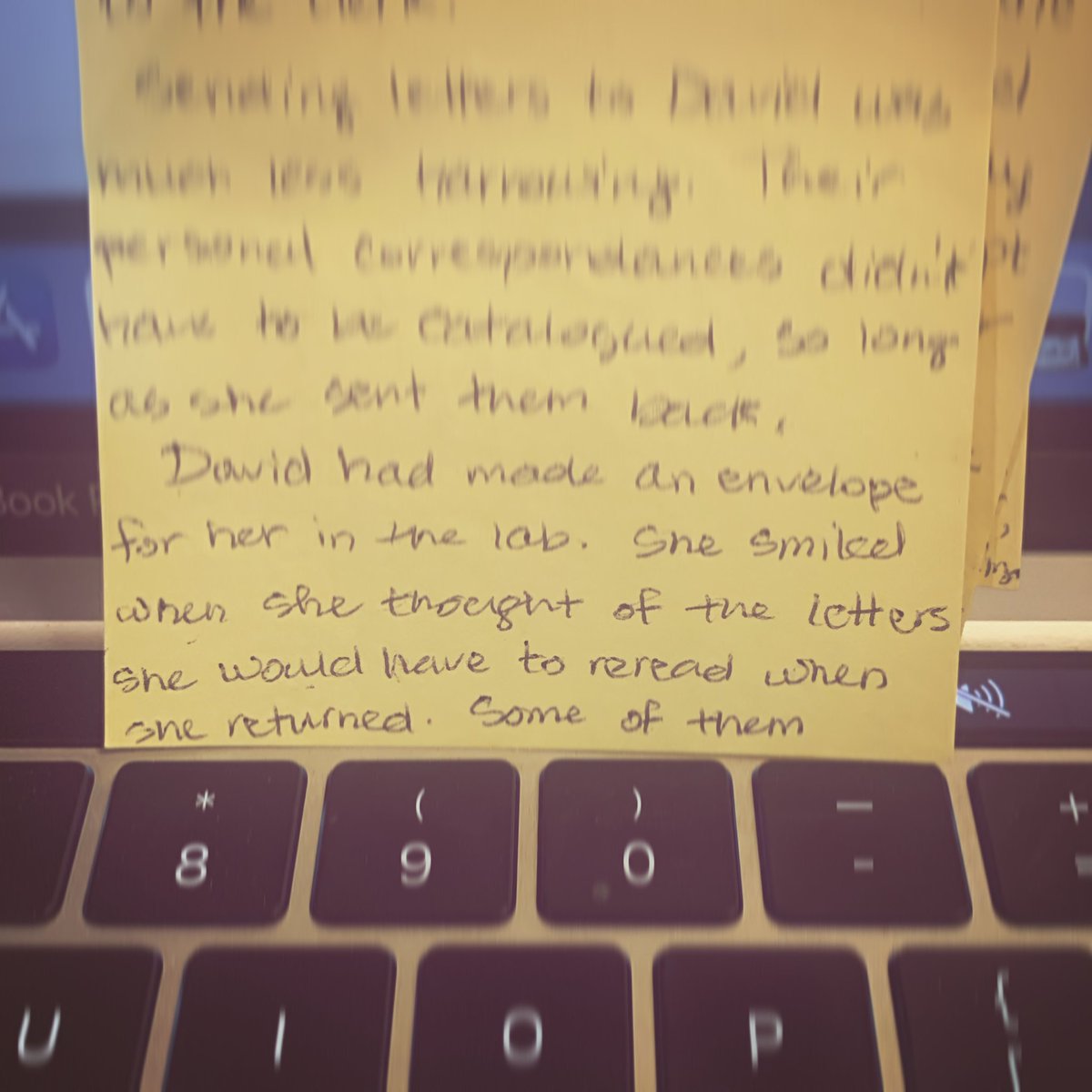AMLounsbury's tweet photo. Ahhh!!! I hate it when I leave myself with a cliffhanger! SOME OF THEM WHAT PAST ASHLEY???? I have no clue where I was going with this thought. Damn it.
#amwriting #writingwithadhd #writingcommmunity https://t.co/ZEEbl3YYkl