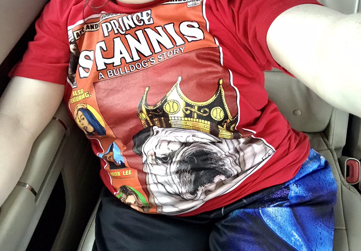Lovatic5HDores7's tweet photo. Out here rep’n The #Yimitless Family (@MiaYim @RealKeithLee ), The Prince’s Meemaw (@jessamynduke ) and @SHIMMERwomen of course!!! 👑💙💗💚💜 https://t.co/dz2cIg2pJW