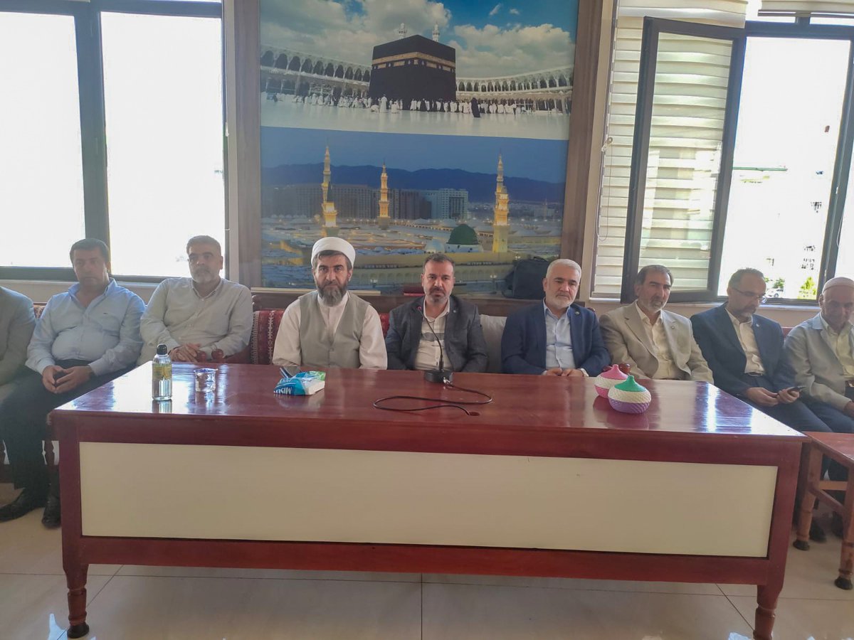 Genel Başkanımız Sayın Zekeriya Yapıcıoğlu, GİK Üyemiz Vedat Turgut'un vefat eden yeğeninin taziyesine katıldı, ayrıca Genel Başkanımız, Abdurrahman Ensarioğlu'nun vefatı nedeniyle Ensarioğlu ailesine taziye ziyaretinde bulundu. 

Allah rahmet eylesin, mekanları cennet olsun.