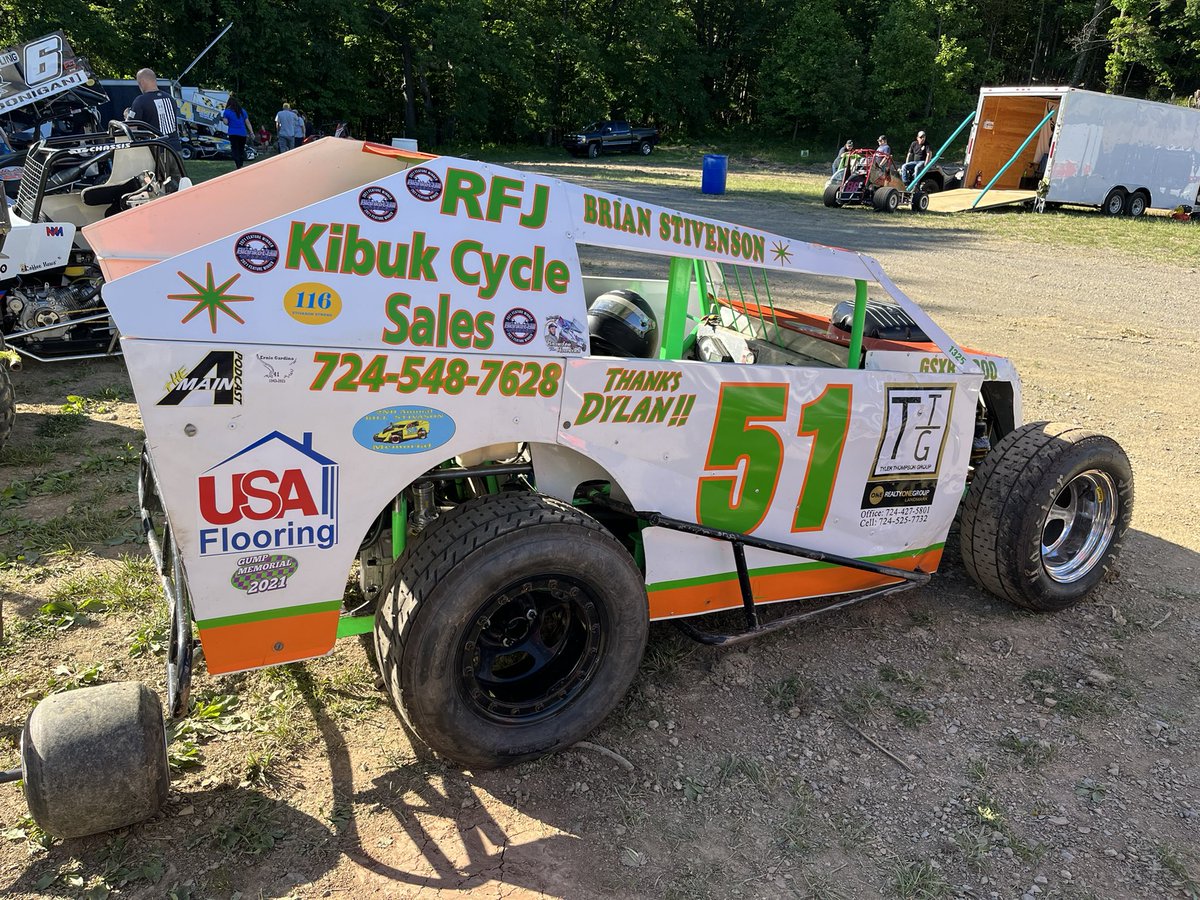 We LOVE seeing race cars rock our decal 🔥💯🏁