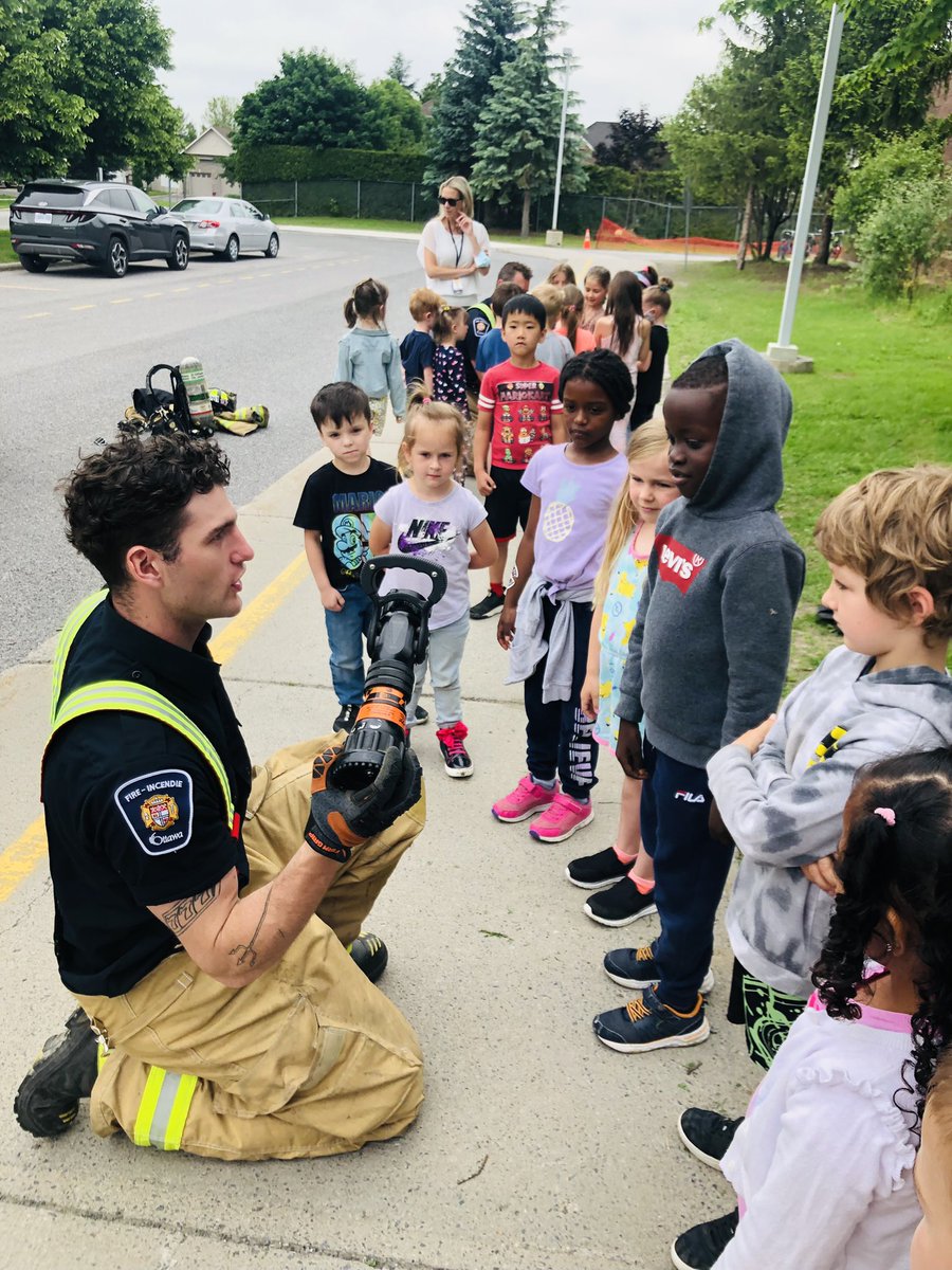 Miss E Adami - (she/her/elle) tweet media