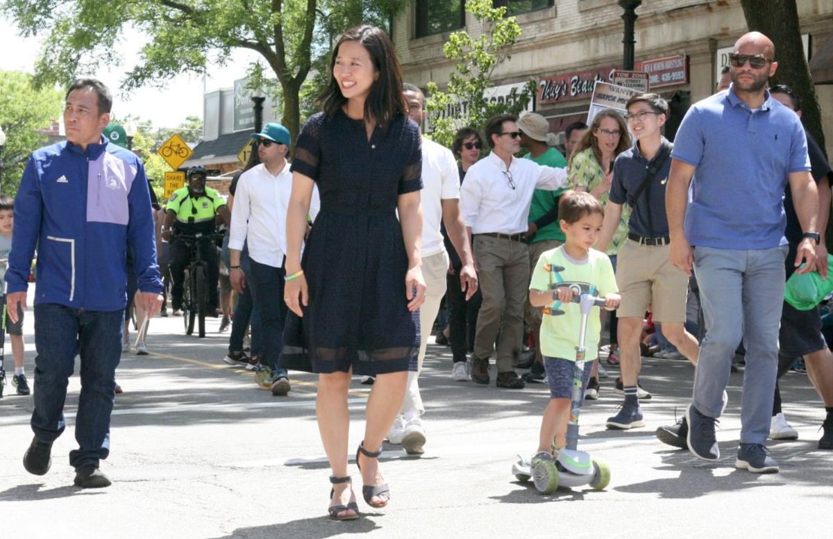 DotNews's tweet photo. Dorchester celebrated the return of its annual parade on Sunday and welcomed a new tradition, Dorchfest, in a party-packed weekend https://t.co/eALw4PwcZk https://t.co/DRojDGy7rf
