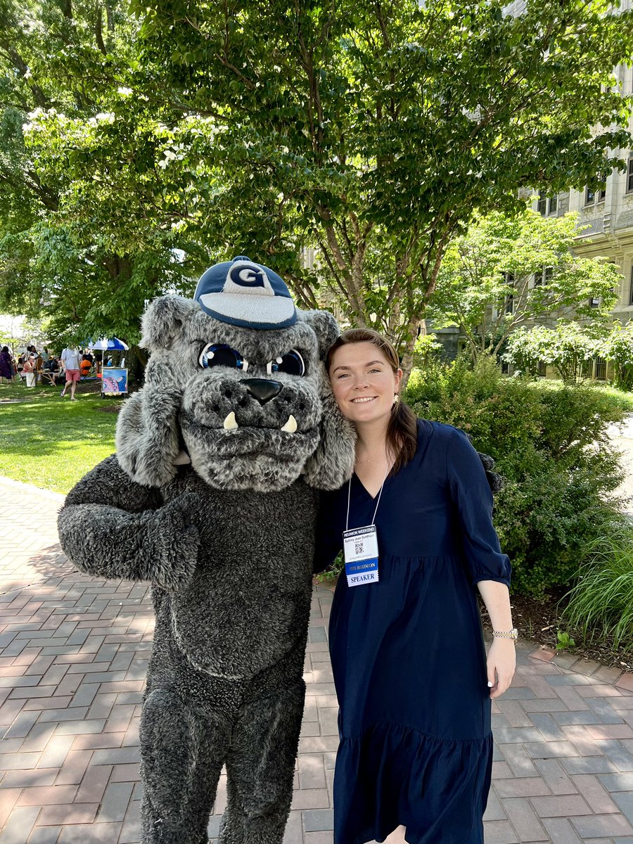 sjgottfried's tweet photo. Huge shoutout to everyone @Georgetown for putting on a fantastic #GUReunion weekend. It was wonderful connecting with Hoyas old and new. Special thanks to @gemahoyas for inviting me to discuss my time in late night on the “Hollywood Hoyas” panel. Until next time - Hoya Saxa! https://t.co/w3Lcx1pqTc