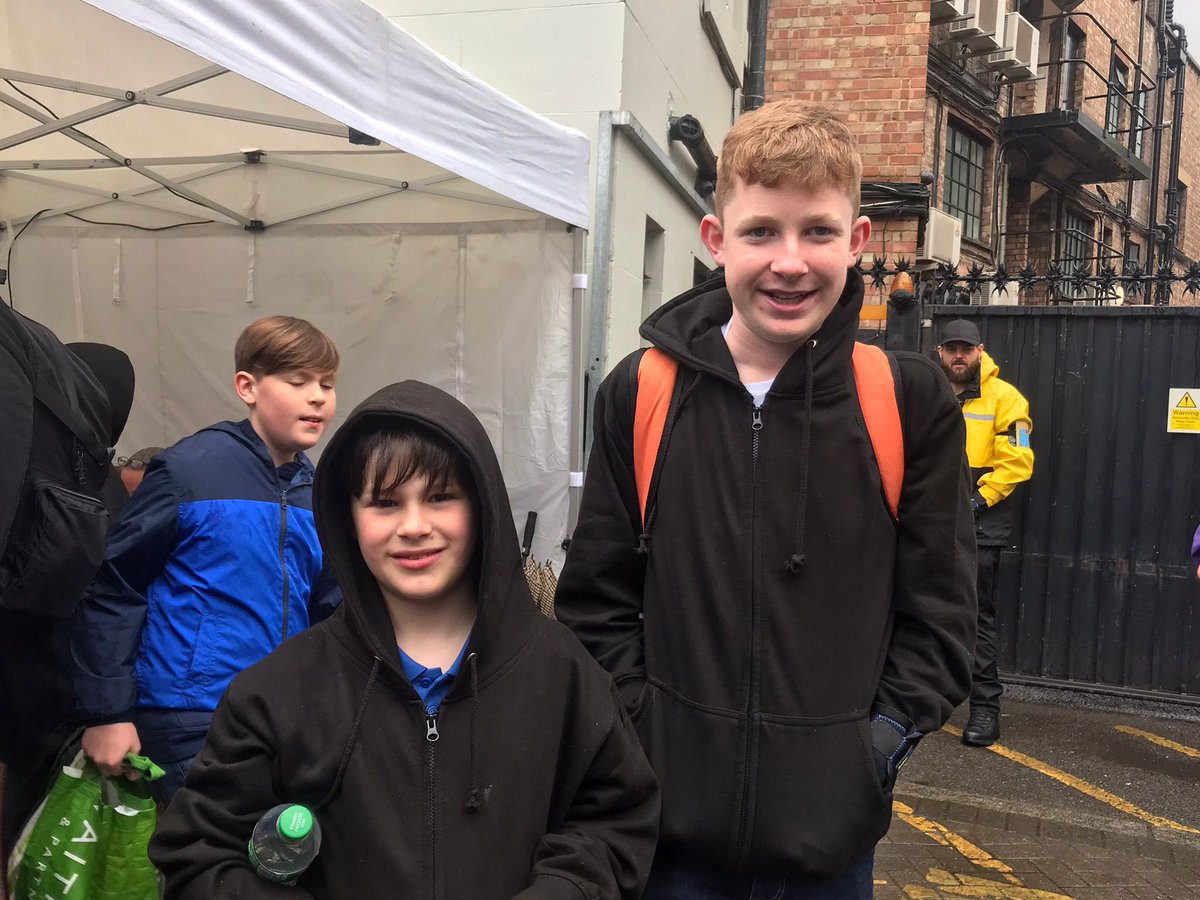 GoughMagic's tweet photo. So great to be a part of a bgt semi final act helping ryland petty in London! Sadly we didn’t get through but still Such an amazing experience to perform at the Appolo 😀 If you want to watch the act click the link below ⬇️ @MagicTV_CP 

https://t.co/AaQOJPxop0 https://t.co/Zb5qoHFKVG