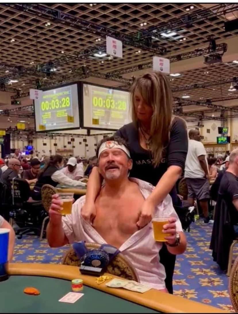 UncleRonAA's tweet photo. The @WSOP should make a banner of this… https://t.co/7gKRf5TvSi