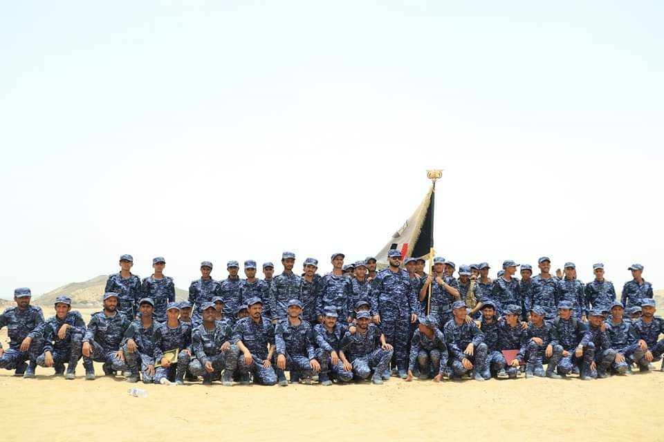 24marib's tweet photo. #مارب
تخرج  اليوم  دفعة #فنون_قتالية  من ابطال فرع النجدة بمارب https://t.co/ZkcKsq3BAp