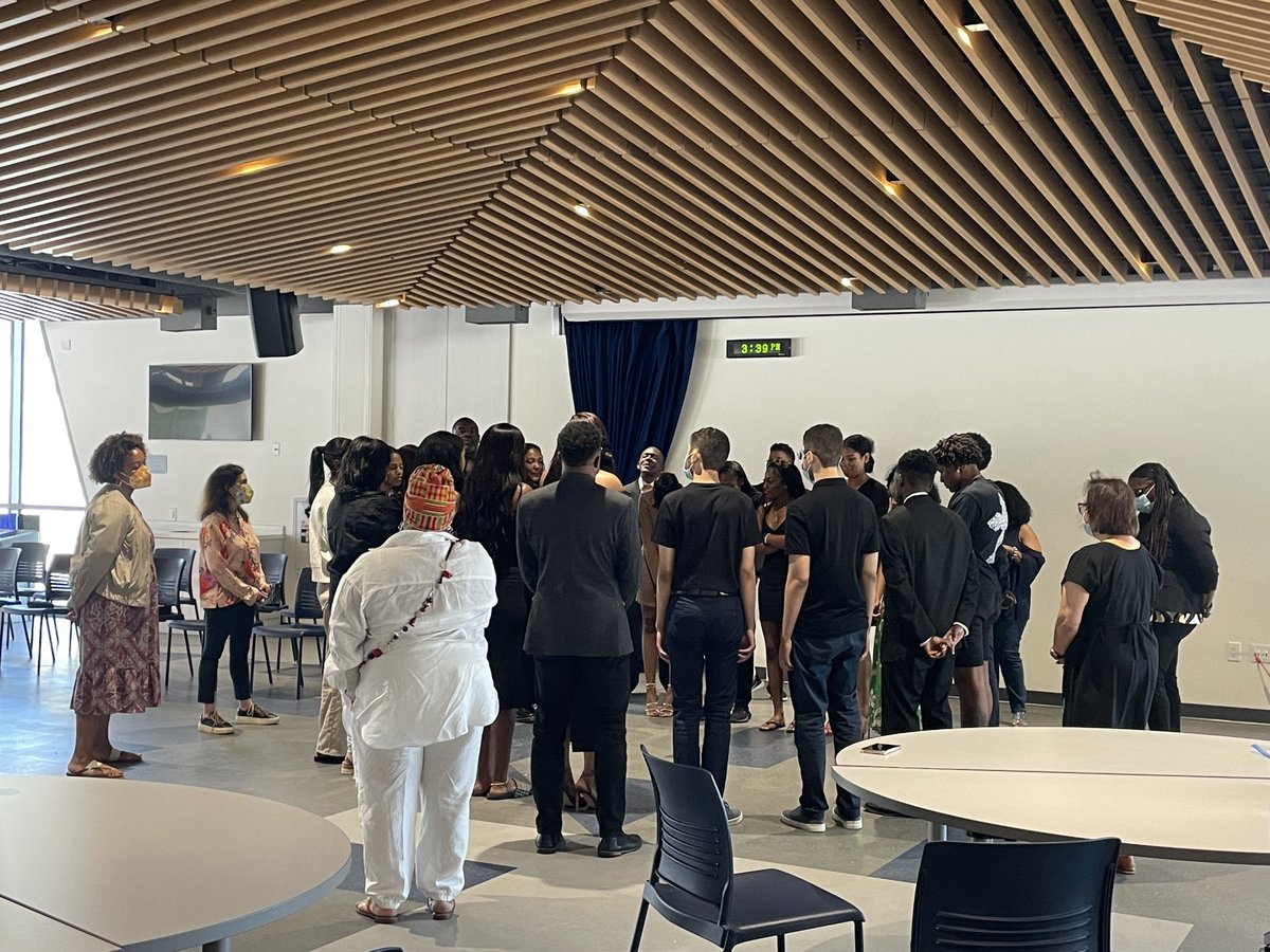 SMMUSD's tweet photo. Meaningful Rights of Passage ceremony Samohi Black Student Union class of 2022 grads. Uplifting program, rituals &amp; music with heartfelt speaker messages. Congrats students! @SamohiPrincipal #BSU #RightsOfPassage https://t.co/DOw2OwTNeQ