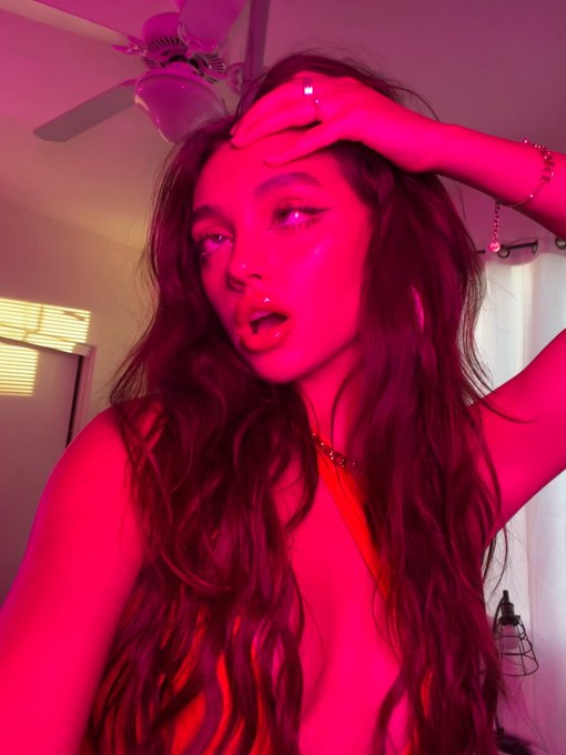 how&rsquo;s my ahegao face ? https://t.co/afLlFXASzI