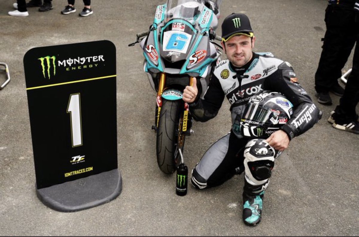 M_Dunlop3's tweet photo. New supersport lap record and race win https://t.co/HjXu89WHRQ