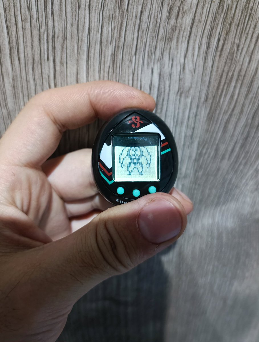 McSh4z's tweet photo. ¡Israfel, el séptimo ángel apareció! #EVAtchi #Tamagotchi #Evangelion https://t.co/b6eefgSCcL