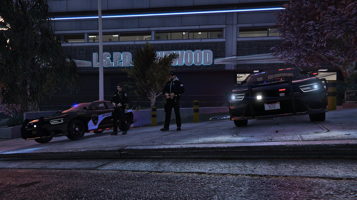 HomeVxyz's tweet photo. Einbau Mod-Kleidung für Zivilisten, USMS, LSFD, LSMD, LSPD https://t.co/GvILdKkpQU