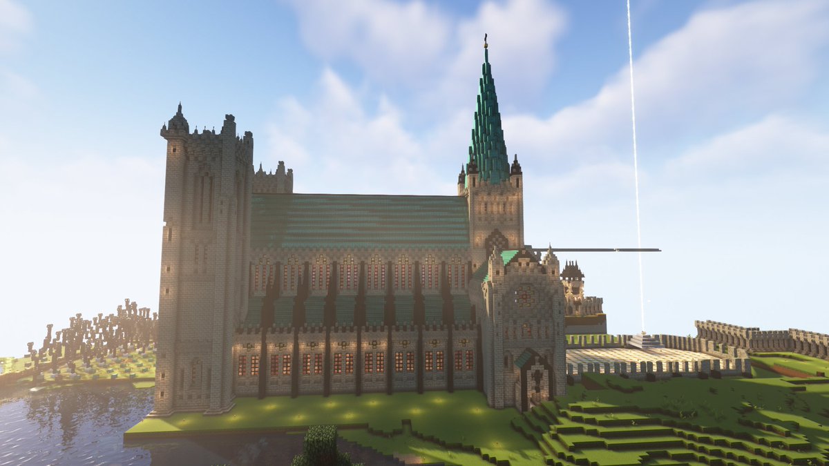 Been working on recreating the Nidaros Cathedral in Minecraft at a 1:1 scale enjoy!