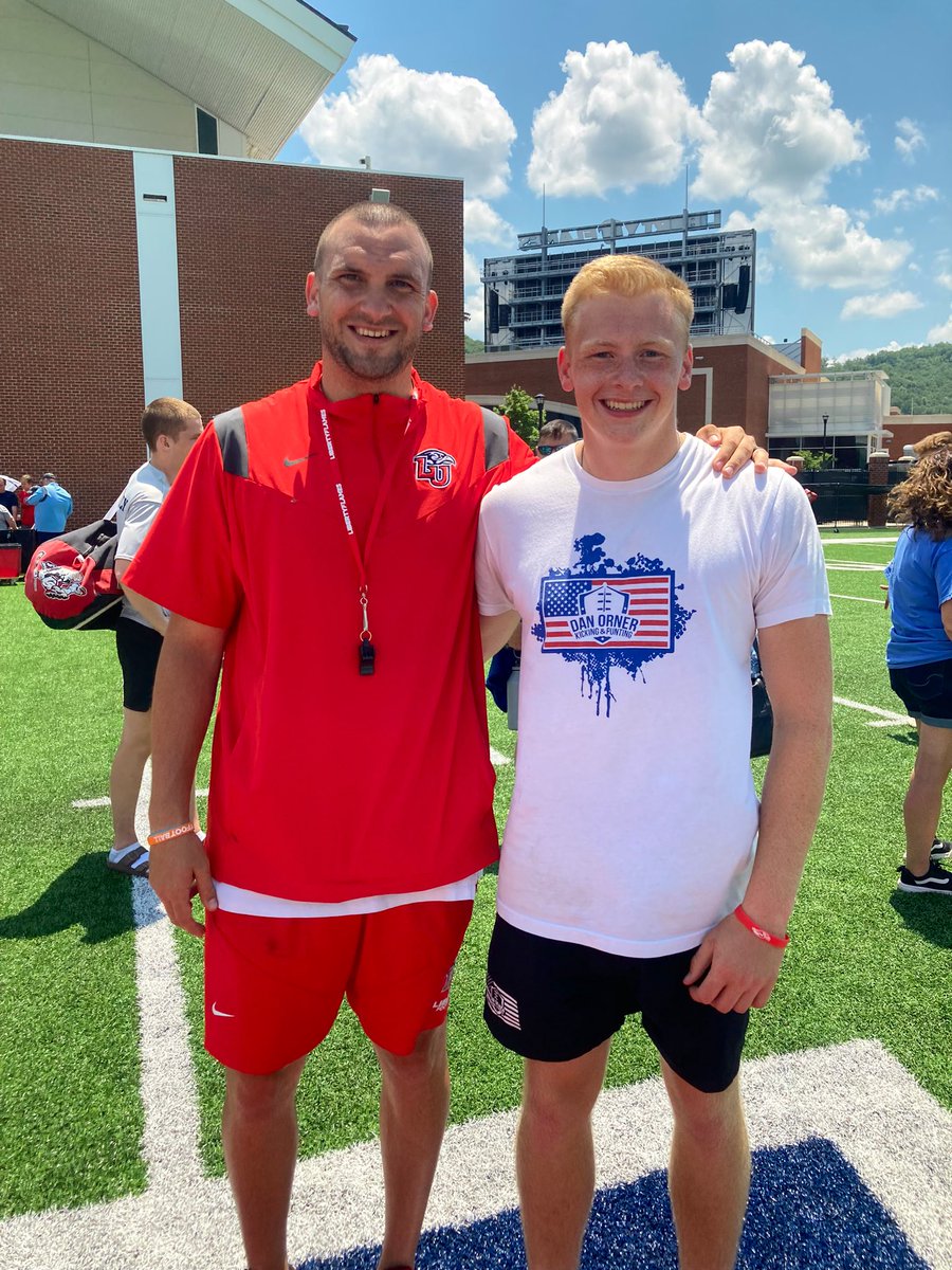 TylerBlack_19's tweet photo. I had a great day at Liberty today! Made it to the final rounds in field goal competition and won the kickoff competition! Thank you @CoachTBurns @ericponio and @CoachHughFreeze for giving me the chance to compete. https://t.co/qKgP9wOghF
