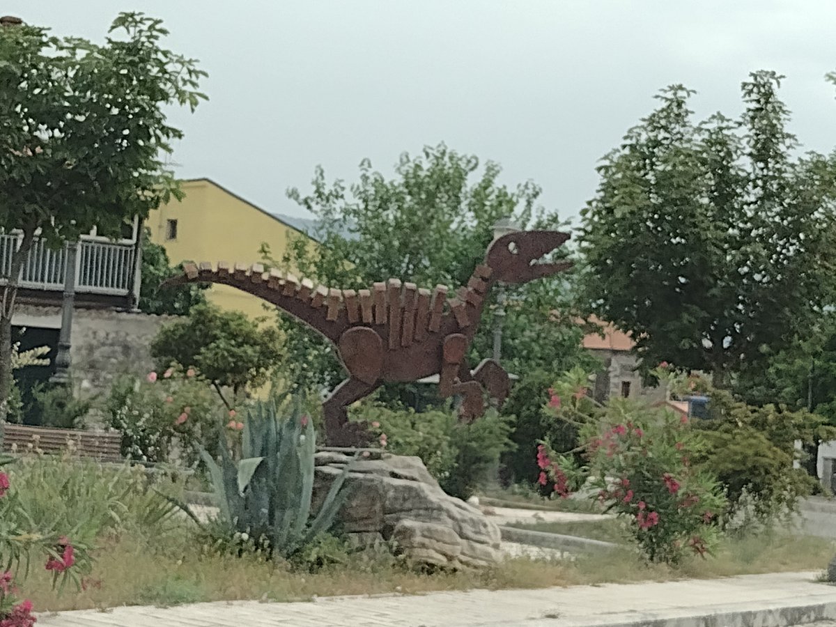 Roma_sprint's tweet image. In gita a Cerreto Sannita (#Benevento) , il paese dei dinosauri sulle pendici del #matese.
#giornalista #campania #cerretosannita #dinosauri #dinosauri #cerreto_sannita