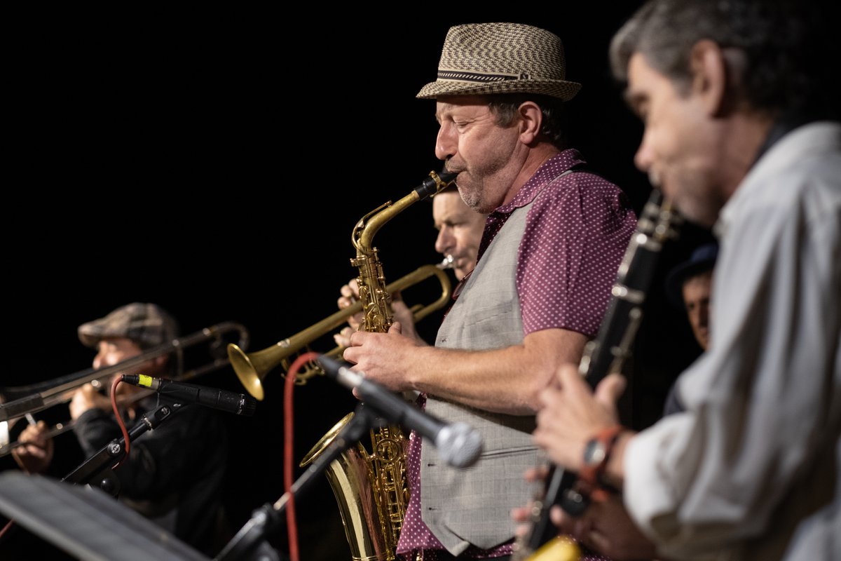Bon bolo a Cardona, Festa de la Sal.
#Cardona #Jazz #livemusic #Catalunya #musicaenviu #cultura #festadelasal #Musica