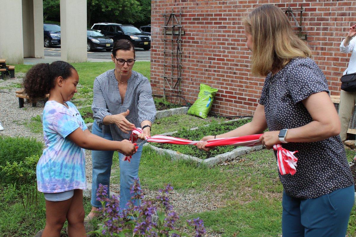 Summit Public Schools tweet media