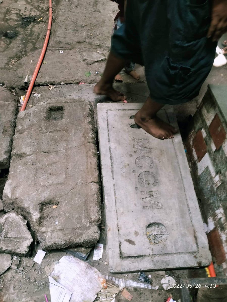 980Sahir's tweet photo. B sector, K line ke Khan Arhan bhai ne mujhe wahan ke toote hue dhaape ka bataya tha to meri complain per wahan naye dhaape daal diye gaye hai.

Ahmad Sahir Chougule Congress Slum Cell Taluka Vice President.
@ravirajaINC @INCMumbai @BhaiJagtap1 @VarshaEGaikwad https://t.co/QzczW9qc4Y