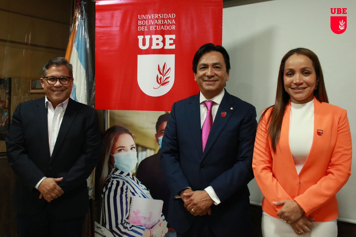 UbeEcuador's tweet photo. #NoticiasUBE | La Universidad Bolivariana del Ecuador (UBE), firmó un contrato de prestación de servicios con la empresa Roadmark Solutions, con el fin de recibir asesoría para poner en práctica el Modelo de Excelencia de Calidad EFQM. https://t.co/0joA5X1GdO