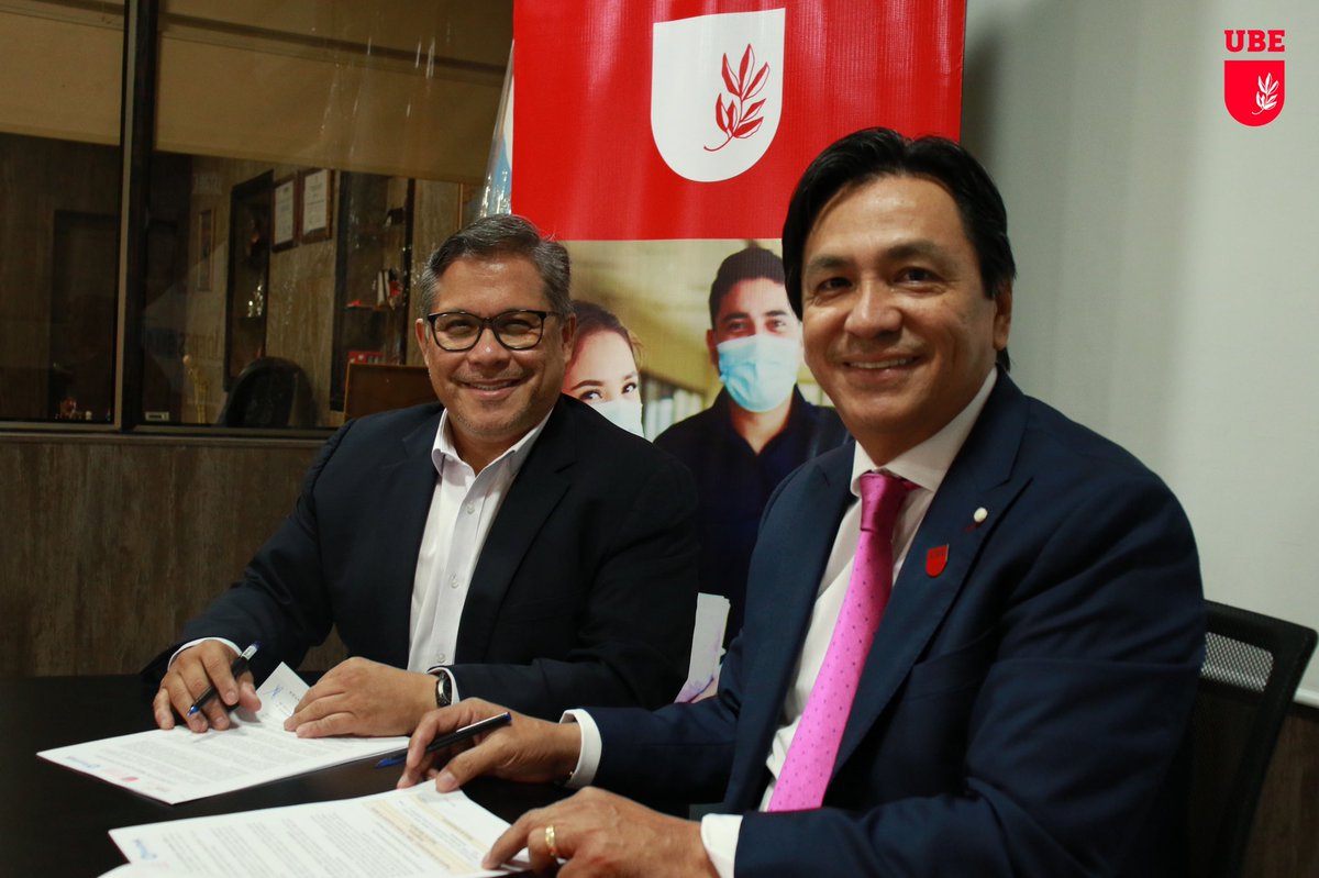 UbeEcuador's tweet photo. #NoticiasUBE | La Universidad Bolivariana del Ecuador (UBE), firmó un contrato de prestación de servicios con la empresa Roadmark Solutions, con el fin de recibir asesoría para poner en práctica el Modelo de Excelencia de Calidad EFQM. https://t.co/0joA5X1GdO