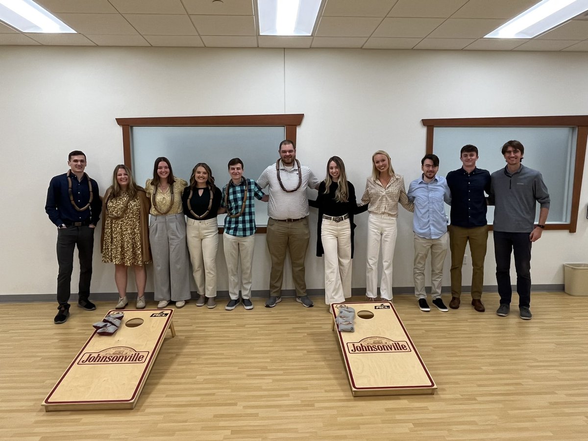 Johnsonville's tweet photo. A fun-filled first day for the interns! They spent the day taste testing, competing in relay races, and learning a whole lot about the company. We’re excited for a great summer with this group! #JVLWay https://t.co/bRI8ufXBdz